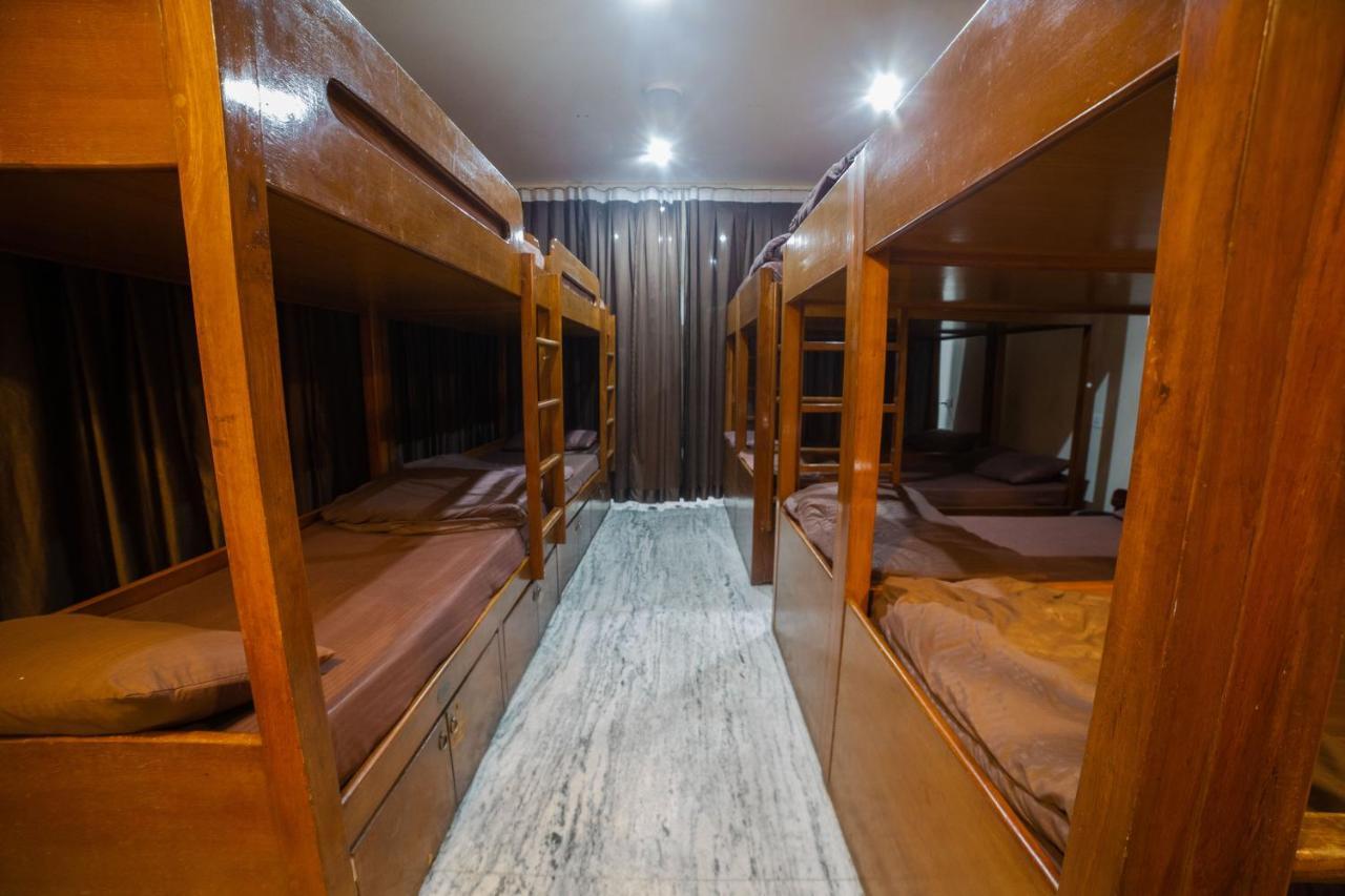 Pearl Courtyard Dormitory Varanasi Eksteriør billede