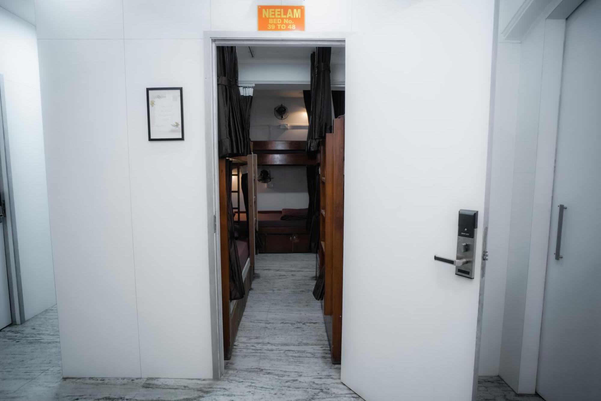 Pearl Courtyard Dormitory Varanasi Eksteriør billede