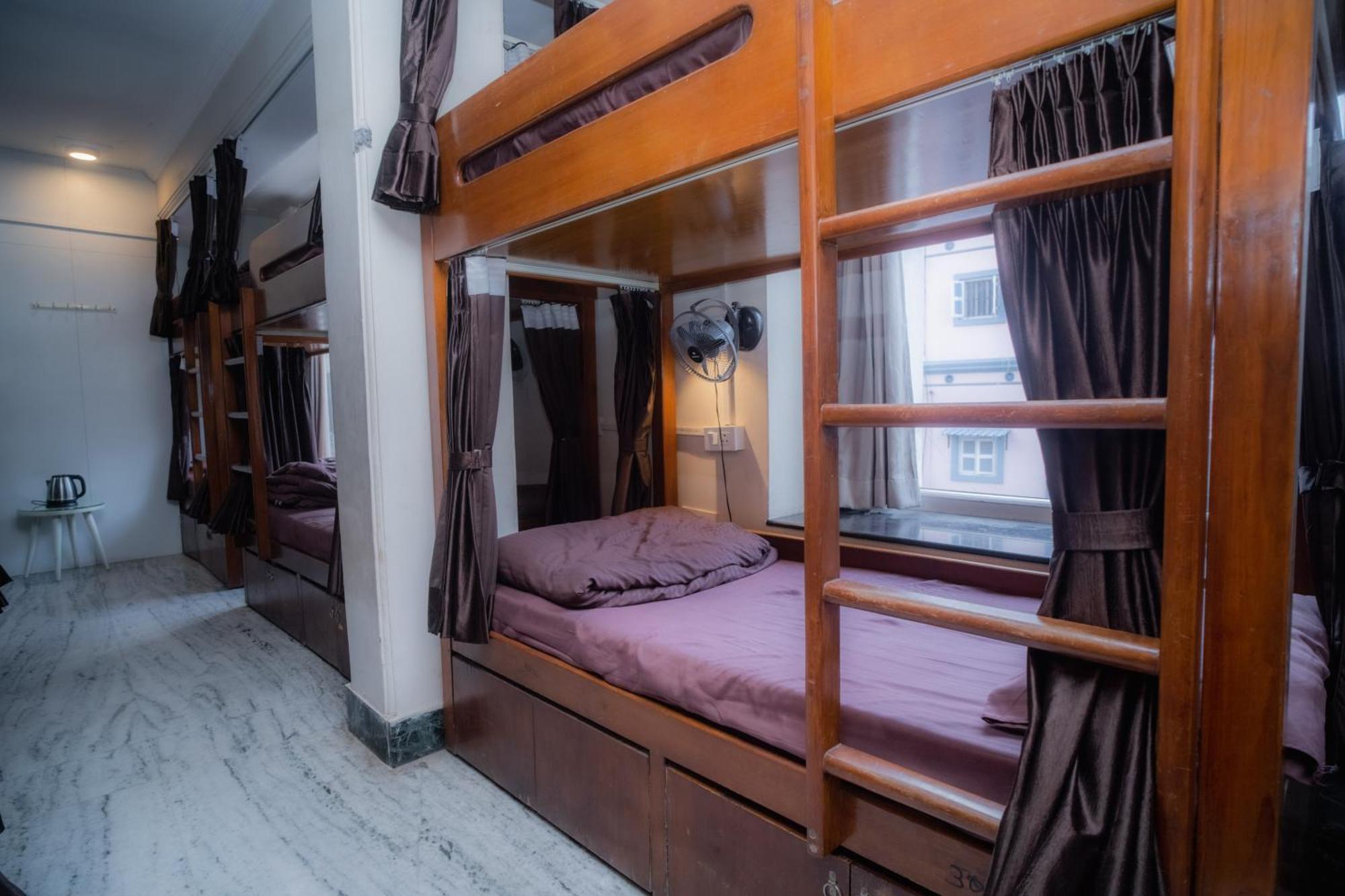 Pearl Courtyard Dormitory Varanasi Eksteriør billede