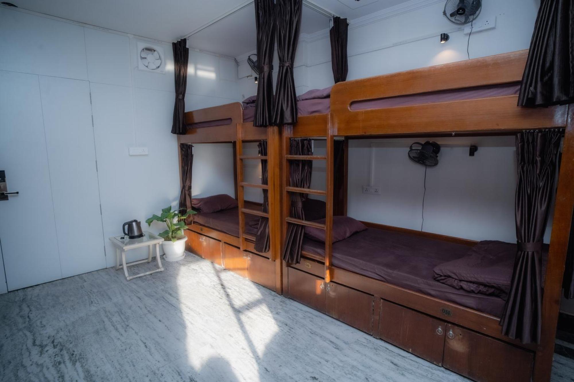 Pearl Courtyard Dormitory Varanasi Eksteriør billede