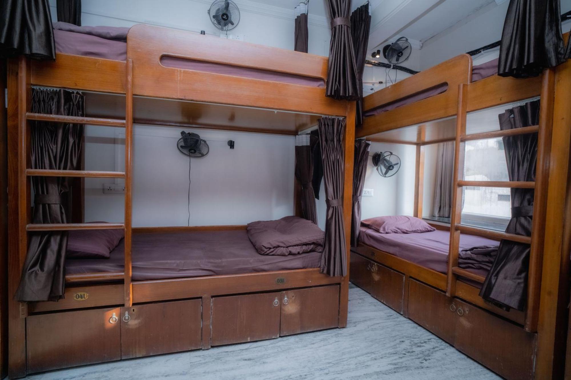 Pearl Courtyard Dormitory Varanasi Eksteriør billede